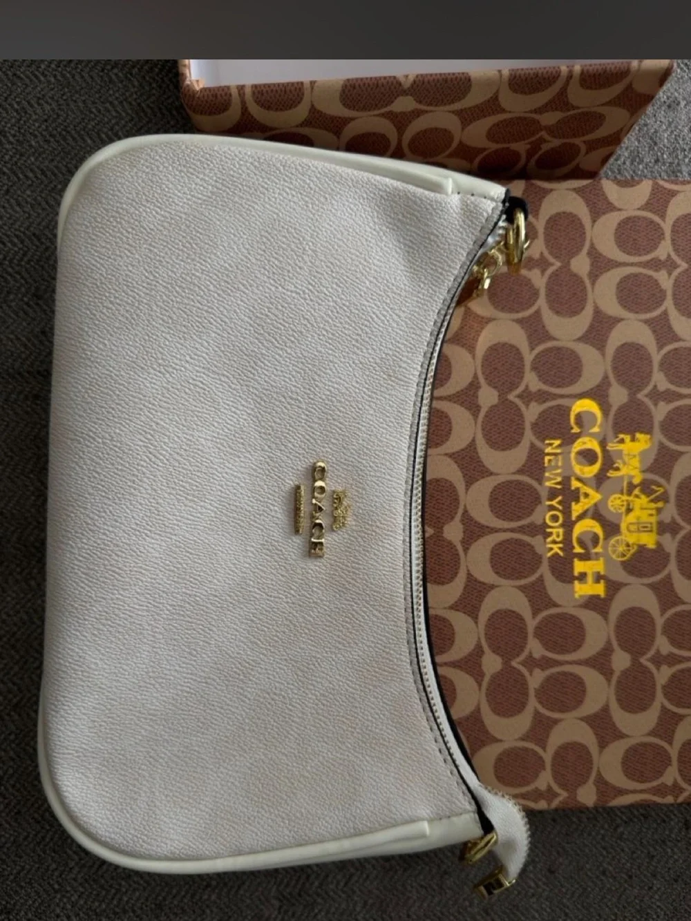 Coach Cream Leather Shoulder Bag with Gold Chain